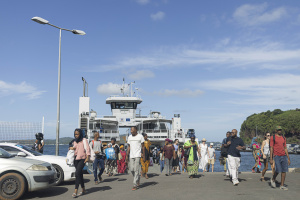 Comoran migrants pursue Mayotte at any cost